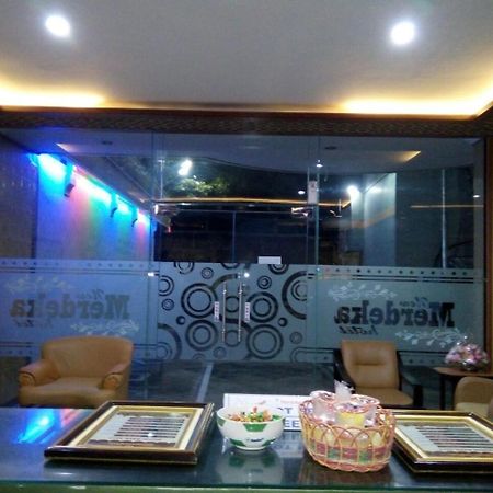 New Merdeka Hotel Jember Luaran gambar