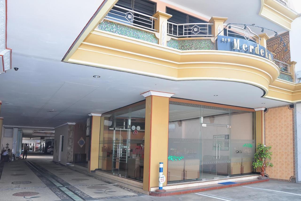 New Merdeka Hotel Jember Luaran gambar