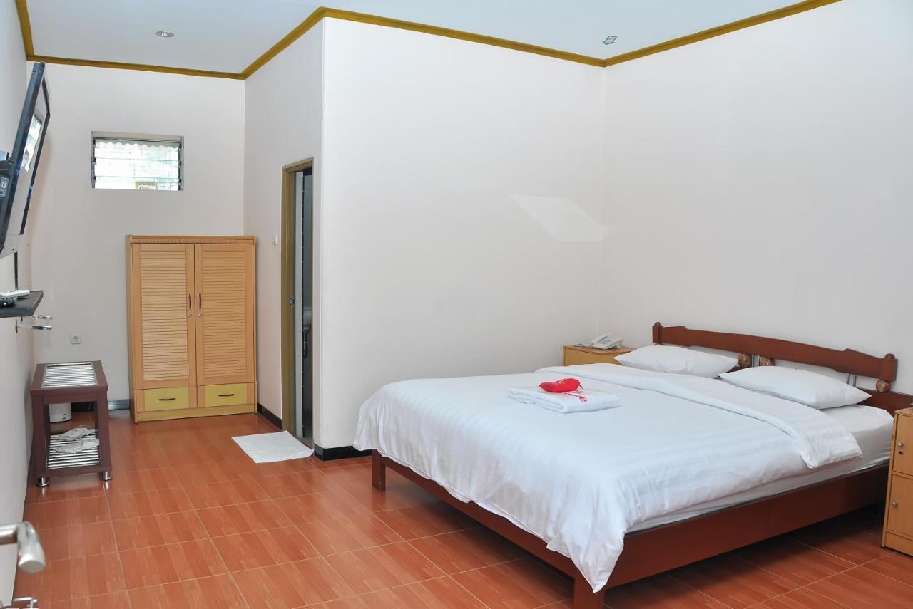 New Merdeka Hotel Jember Luaran gambar
