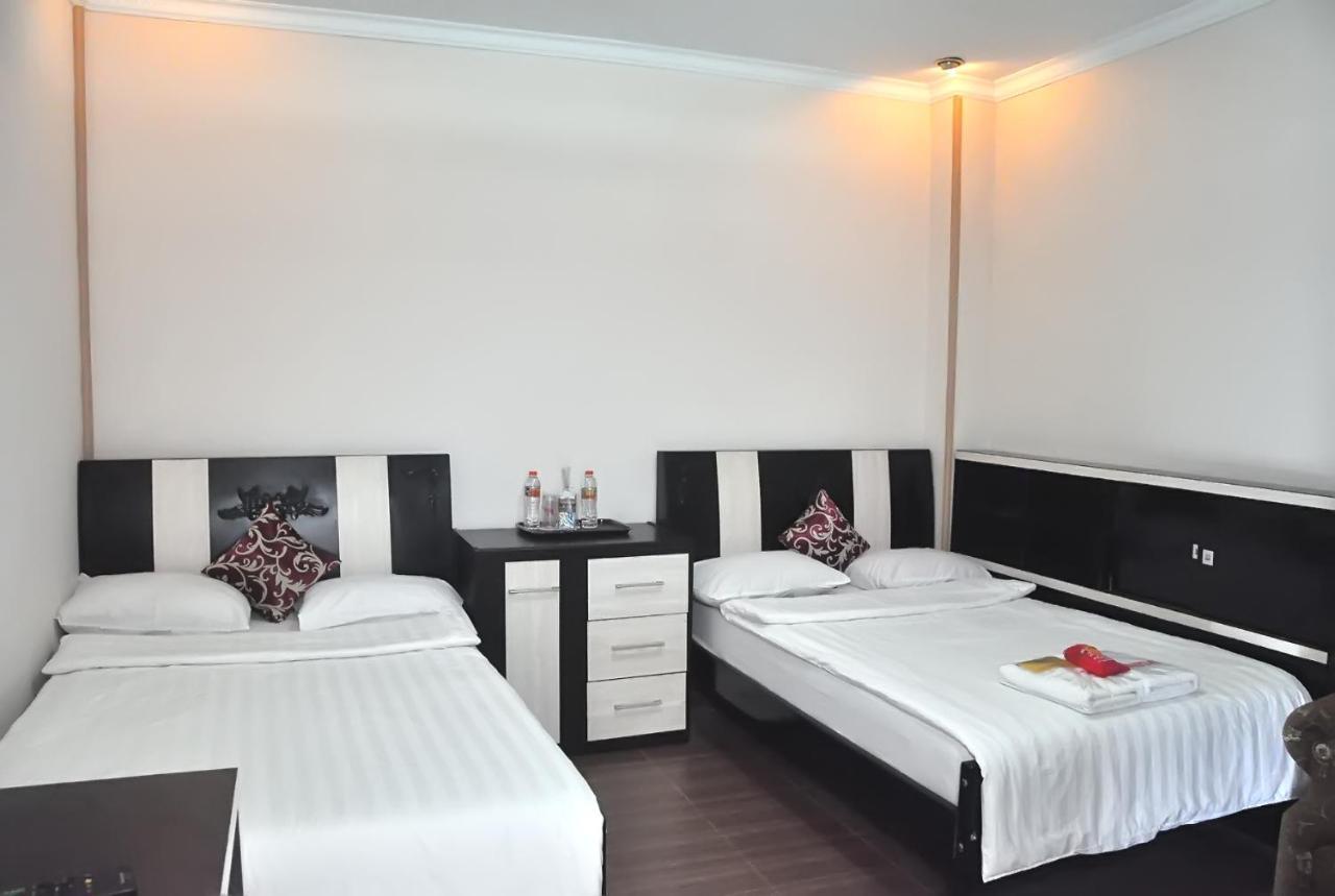 New Merdeka Hotel Jember Luaran gambar