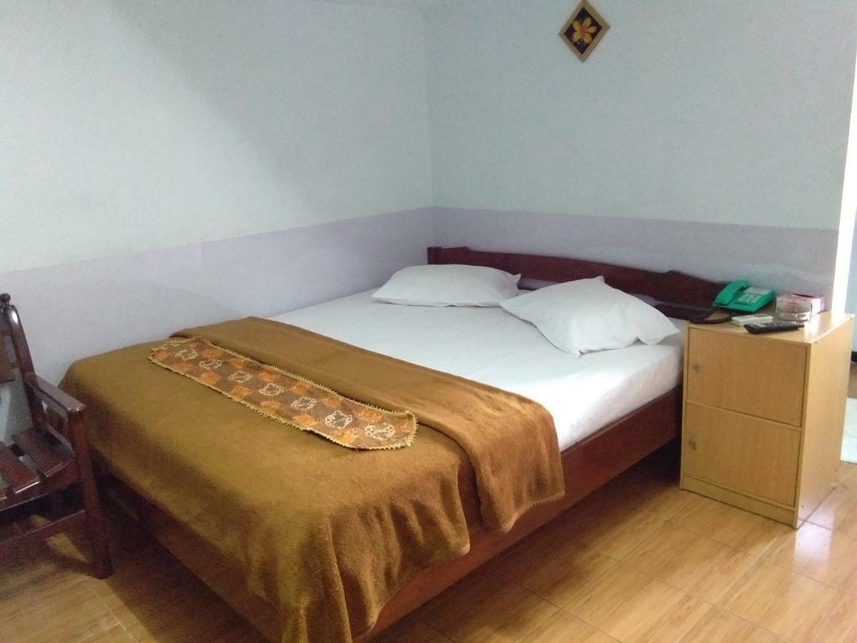 New Merdeka Hotel Jember Luaran gambar